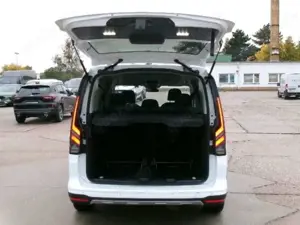 Ford Grand Tourneo Connect Active 4x4 AHK Stndhz Pano Bild 5