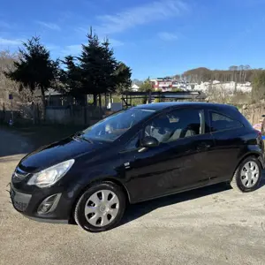Opel Corsa 1.2 16V Bild 2