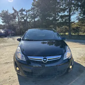 Opel Corsa 1.2 16V Bild 3