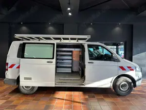 Volkswagen T5 Transporter T5 4MOTION LANG STANDHEIZUNG TEMPOMAT WERKSTATT DA