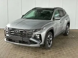 Hyundai TUCSON E-Motion 1.6 T-GDi 2WD HEV / Panoramadach / ACC /