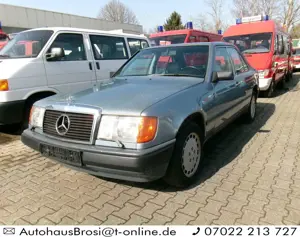 Mercedes-Benz 300 W124 300E 4matic Klima Standheizung Leder Oldtimer