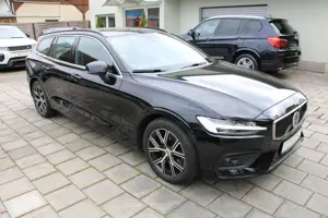Volvo V60 B4 Core  LED Navigation ACC Klimaautomatik Rückfak Bild 3
