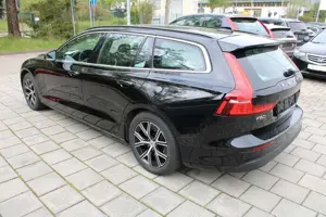 Volvo V60 B4 Core  LED Navigation ACC Klimaautomatik Rückfak Bild 4