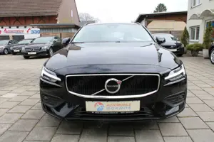 Volvo V60 B4 Core  LED Navigation ACC Klimaautomatik Rückfak Bild 2