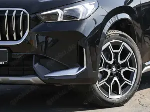BMW X1 sDrive18d  xLine/AHK/DrivAss/PremiumPaket Bild 3