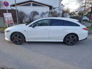 Mercedes-Benz CLA 250 e Shooting Brake 8G-DCT AMG Line