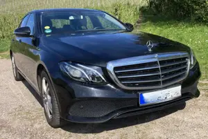 Mercedes-Benz E 220 E 220 d 4Matic 9G-TRONIC