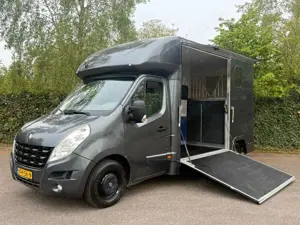 Renault Master 2011 Pferdewagen Horsetruck Pferdebus