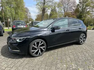 Volkswagen Golf 1.5 TSI Style schöne Ausstattung tolle Optik :)