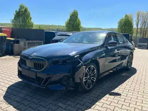 BMW 520 i M Sport Pro *ICONIC*360°*HUD*HK*SITZBELÜFT