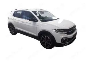 Volkswagen T-Cross STYLE BLACK 1.0TSI 110PS DSG ACC.5J-G.AHK.KAMERA.N