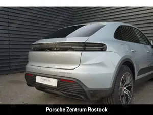 Porsche Macan 4 Surround View BOSE Luftfederung 20-Zoll Bild 5