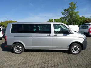 Volkswagen T6.1 Kombi lang+DSG+9-Sitzer+Standhzg+Komfortpaket+PDC+Klima