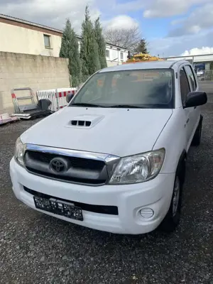 Toyota Hilux HiLux D-4D 4x4 Double Cab AC Klima 77.000Km Bild 4
