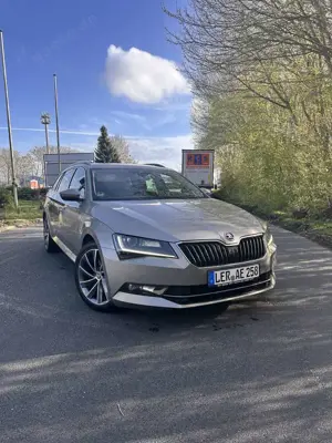 Skoda Superb Combi 2.0 TDI 4x4 DSG LK Webasto Acc