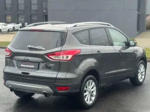 Ford Kuga Titanium*SERVICE NEU*TÜV NEU* Bild 5