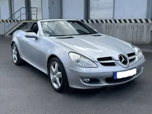 Mercedes-Benz SLK 350 1.Hd / Bi-Xenon / SHZ / PTS / TÜV neu