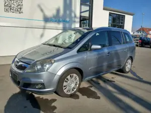 Opel Zafira Bild 2