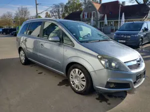 Opel Zafira Bild 4
