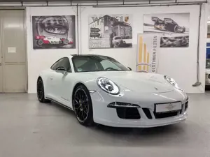 Porsche 991 Carrera GTS