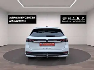 Volkswagen Passat Variant 2.0 TDI DSG ELEGANCE*IQ.LIGHT*AHK*360°KAMERA*el.HE Bild 5