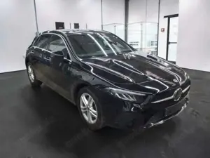 Mercedes-Benz A 250 e WIDE*ACC*PANO*RÜCKKAM*KEYLESS*MEMORY*MEGA Bild 2