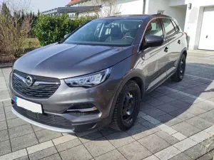 Opel Grandland X Grandland X 1.2 INNOVATION NAVI PRO / AGR-SITZE