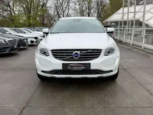 Volvo XC60 Summum 2WD Bild 2