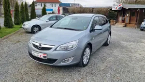 Opel Astra J Sports Tourer Design Edition / Garantie