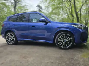 BMW X1 X1 xDrive30e M Sport HUD AHK ACC +Winterräder