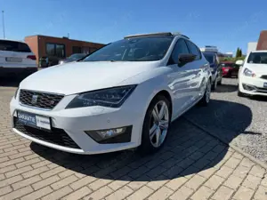 SEAT Leon FR Panorama*Navi*Kamera*LaneAssist*Alcantara*179PS