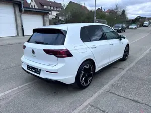Volkswagen Golf VIII 8 1.5eTSI DSG R-Line ACC APP.NAVI RFK Bild 5