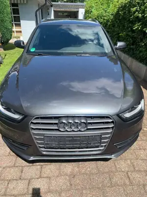 Audi A4 A4 Avant 2.0 TDI DPF multitronic S line Sportpaket