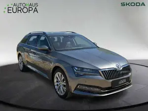 Skoda Superb Combi 2.0 TDI DSG Style ACC AHK Kam Navi Matrix eS Bild 5
