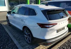 Skoda Enyaq iV 80 LOFT MATRIX+NAVI+AHK+PANO+HuD+WäPu Bild 3