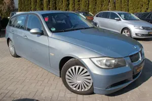 BMW 318 3 Touring 318d Klima/Sitzhz/PDC/8xReifen