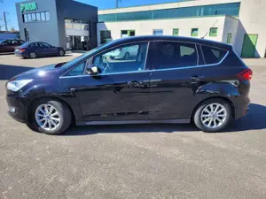 Ford C-Max 1.5 EcoBoost Titanium +AHK+PDC+2_Zonen-Klima+ Bild 2