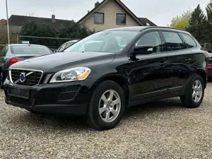 Volvo XC60 2.0 Kinetic DRIVe 1Hand Leder Scheckheft SHZ PDC