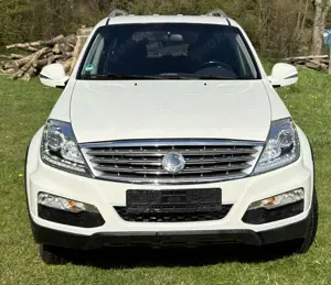 SsangYong Rexton W 2.2 e-XDi 220 2WD Crystal