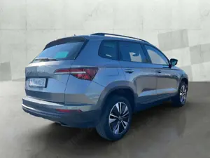 Skoda Karoq Tour 2.0 TDI*AHK*RFK*NAVI*PANO*MATRIX* Bild 4