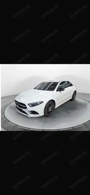 Mercedes-Benz A 250 e 8G-DCT AMG Line