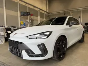 CUPRA Leon VZ Sennheiser Progr.Design Pano 19´´Pure P.