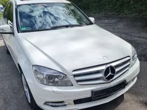 Mercedes-Benz C 180 C 180 CGI Automatik BlueEFFICIENCY Avantgarde