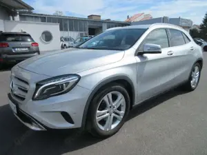 Mercedes-Benz GLA 180 **2.HAND** ~incl. GARANTIE~ TOP