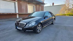 Mercedes-Benz E 220 CDI DPF BlueEFFICIENCY 7G-TRONIC Avantgarde