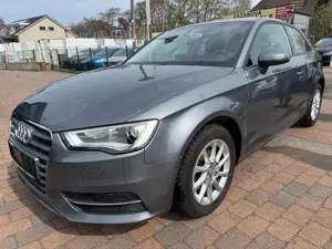 Audi A3 attraction-NAV+PDC+Shzg..