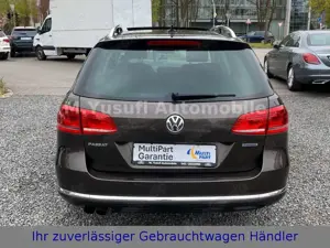 Volkswagen Passat PASSAT VARIANT 1.4 TSI DSG PANORAMA|XENON|NAVI Bild 5