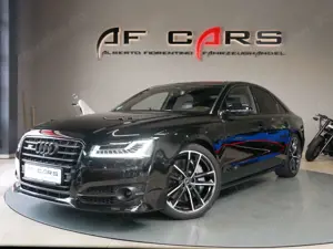 Audi S8 4.0 TFSI quattro plus HUD Sport Abgas Bild 3