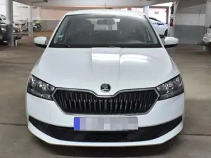 Skoda Fabia Fabia III Combi Combi 1.0 MPI Cool Plus Bild 2